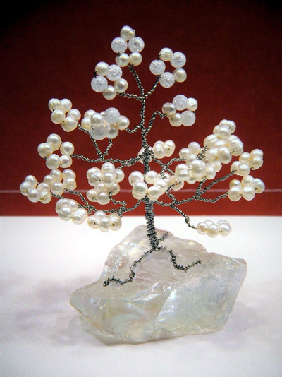 Pearl Gemstone Tree