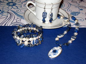 Blue & White Floral Ceramic Jewellery Set