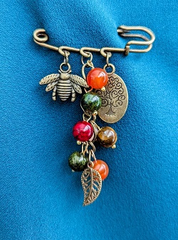 Bee Pin Brooch