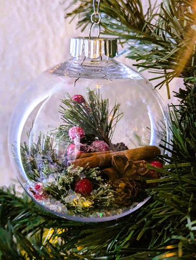 Red Berries Yule Ball